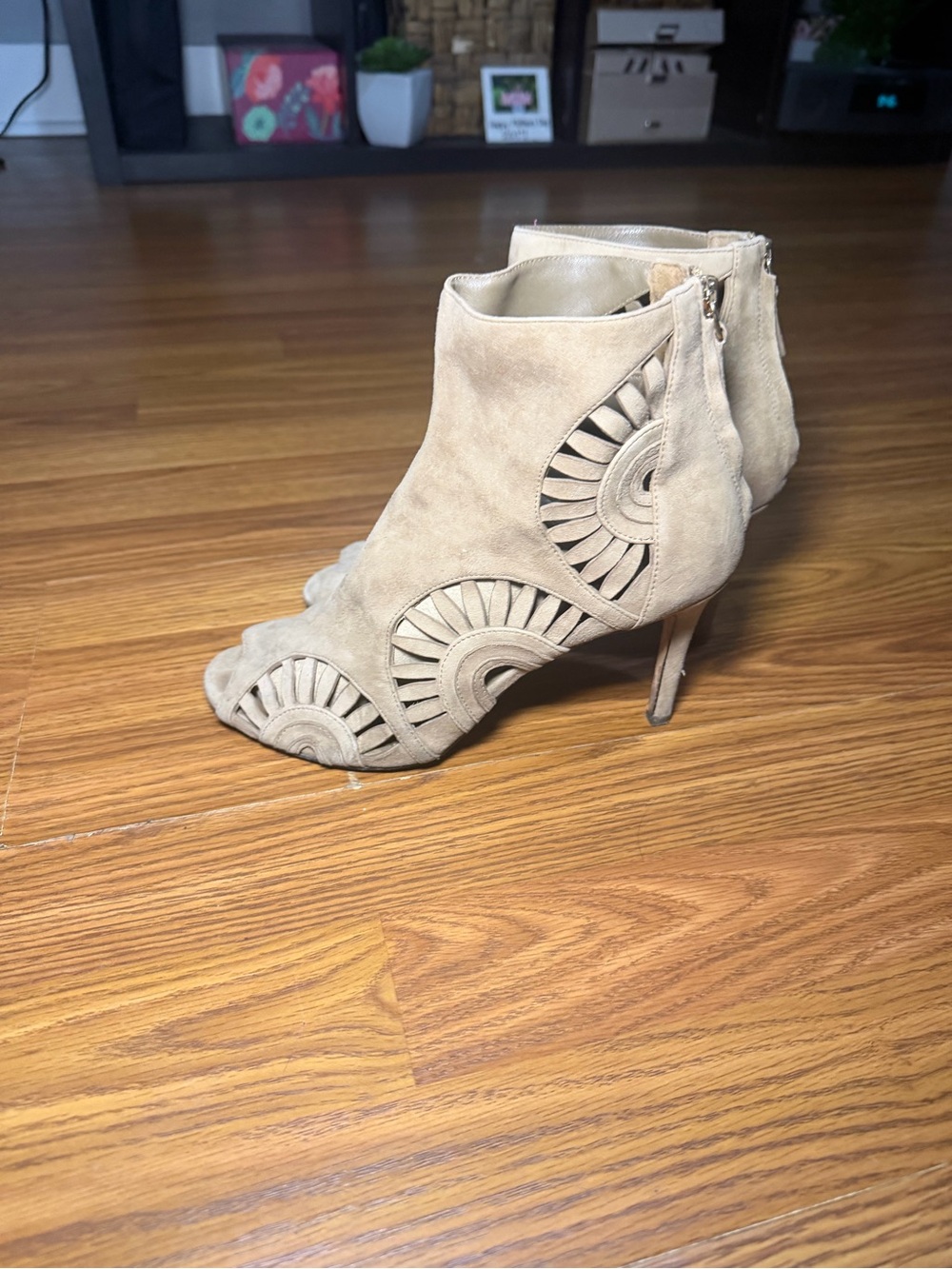 Tory Burch Layla Suede Cutout Peep-Toe Booties River Rock 8.